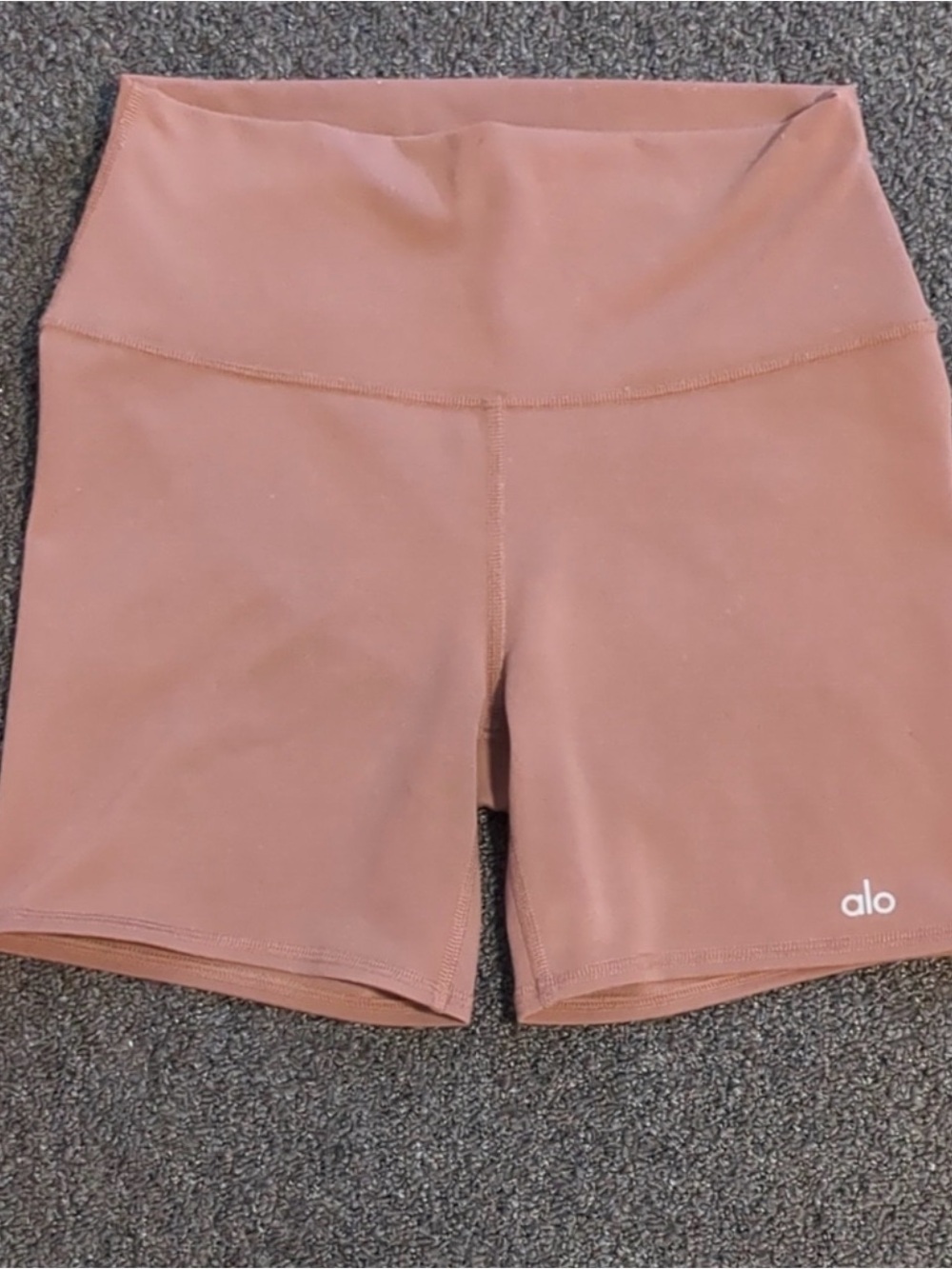 ALO Yoga 5” Airbrush High-Waist Biker Shorts Mauve Pink